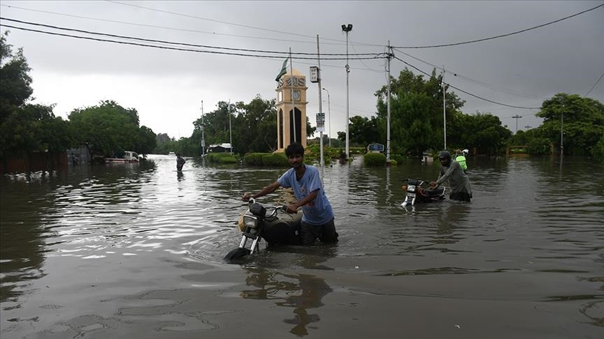 Pakistan Umumkan Darurat Nasional Ketika Korban Tewas Akibat Banjir Melebihi 900 Jiwa